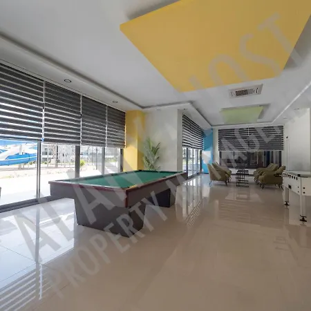 Calypso Luxurious Beachside In D6 Апартаменти