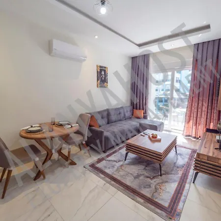 Апартаменти Calypso Luxurious Beachside In D6